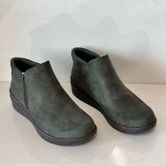 Ryka Lyrical Side Zip Wedges Sneaker - Picture 1 of 7